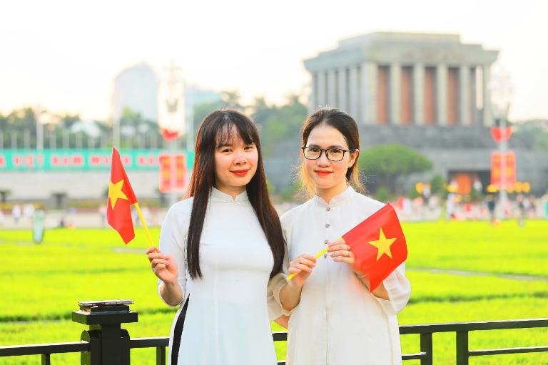 Ba Dinh Square stands as a testament to Vietnam’s rich history and cultural pride.