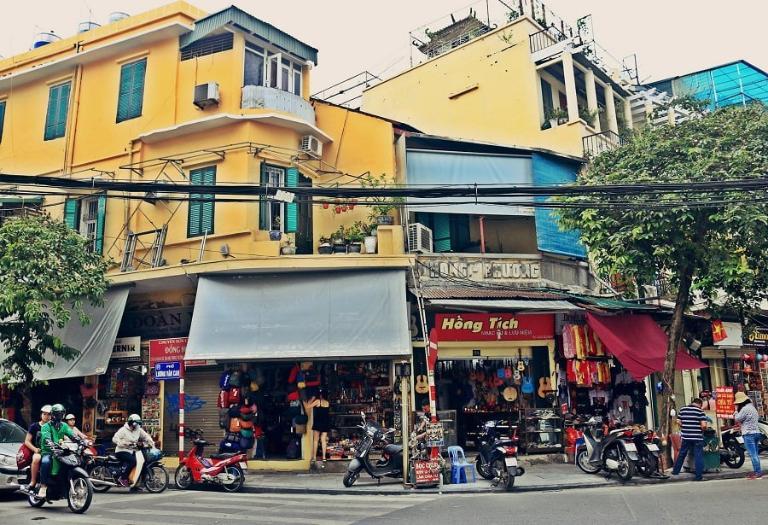 Benefits of Touring Hanoi by Motorbike