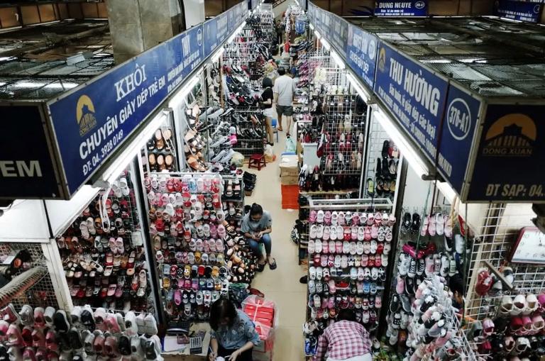 Dong Xuan Market is the vast selection of traditional Vietnamese clothing.