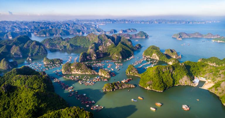 Ha Long Bay 