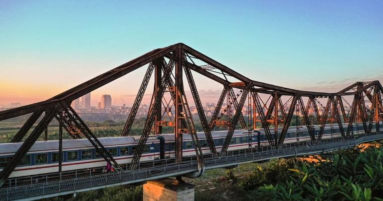 Long Bien Bridge is not only a tourist attraction but also a reminder of Vietnam’s colonial past