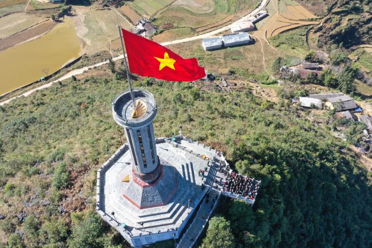 Lung Cu Flag Tower