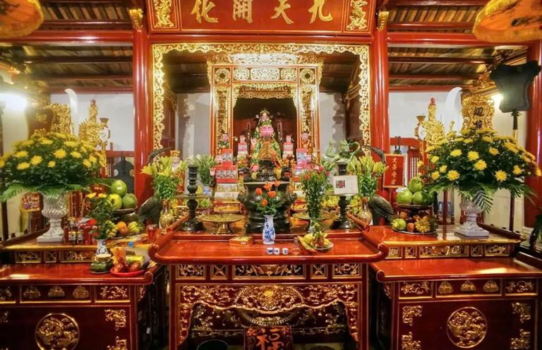 Ngoc Son Temple