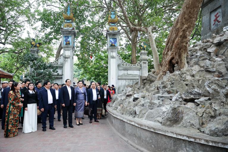 When visiting Ngoc Son Temple, it’s essential to dress modestly.