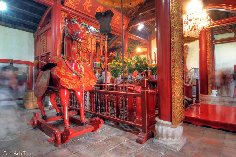 Ngoc Son Temple