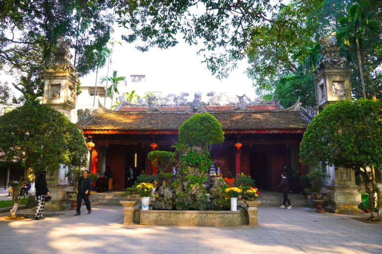 The roof of Quan Thanh Temple is a masterpiece of design