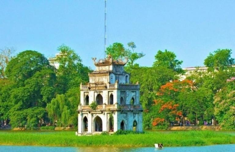 This shrine often evokes the image of the legendary Golden Turtle, a mythical figure in Vietnamese folklore