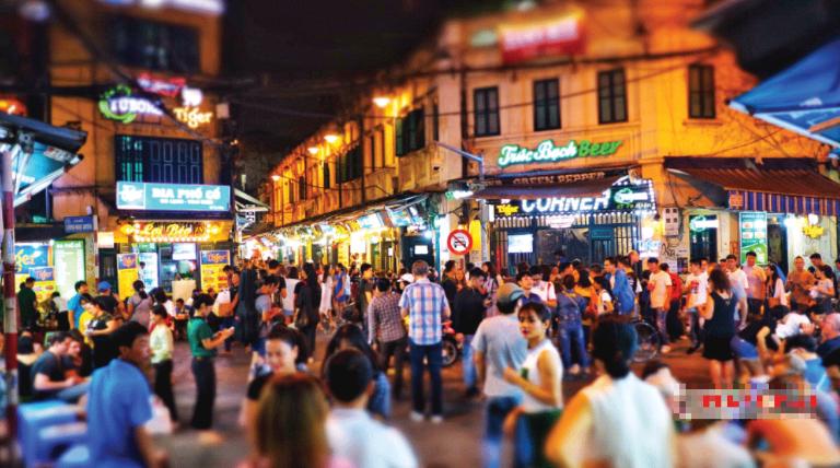 Ta Hien is renowned for its bustling atmosphere and an array of street food stalls.