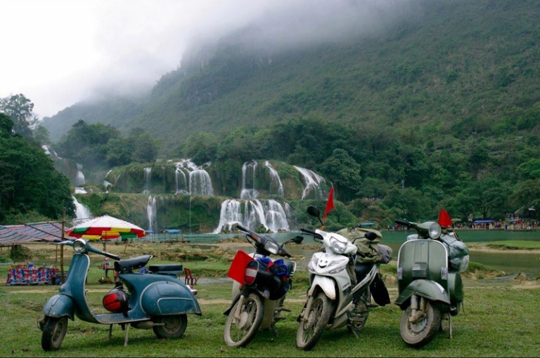 Ban Gioc Waterfall Loop