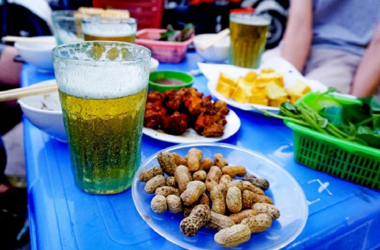 From bustling street corners to upscale bars, the love for beer Hanoi permeates every part of this city.