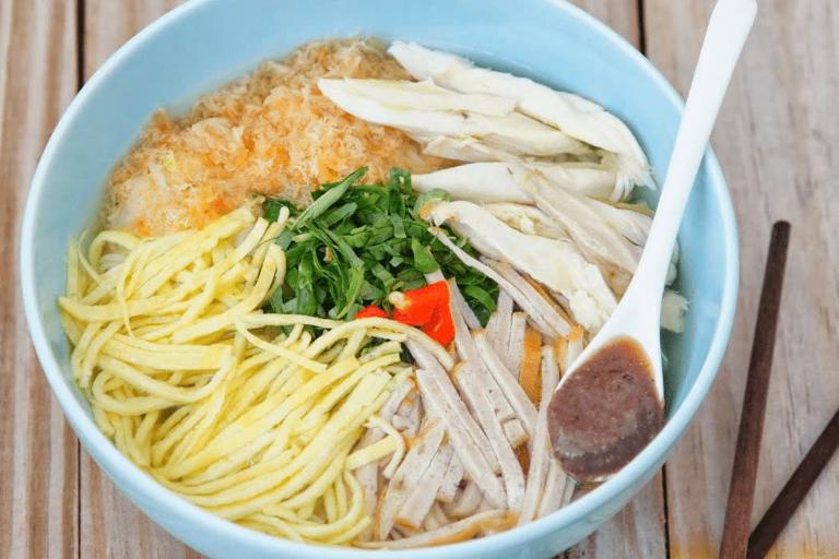 Giang Vo vermicelli soup is a favorite place for many locals.