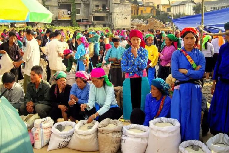 Dong Van's local markets are sensory feast for you.