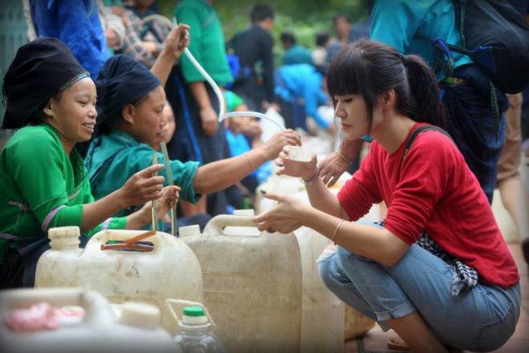 Corn wine is a traditional drink of the H'Mong ethnic group throughout the country.