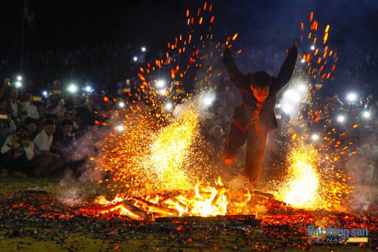 Ha Giang's Fire Jumping Festival