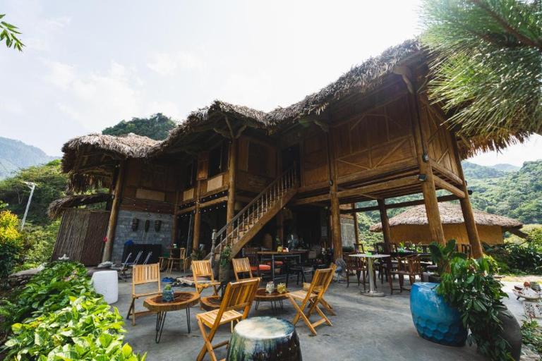 To Day Du Gia Homestay boasts a special location that beckons travelers to come and explore.