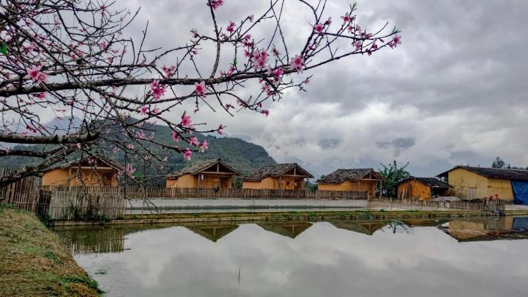 Toong Homestay is built in the traditional architectural style of the Dao ethnic people.