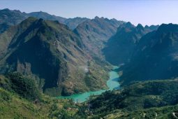 The Tu San Canyon, in particular, is famous for one of the deepest canyons in Southeast Asia.