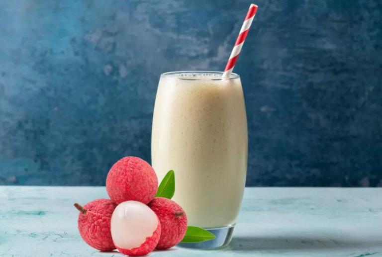 The Vietnamese lychee smoothie is another tropical gem