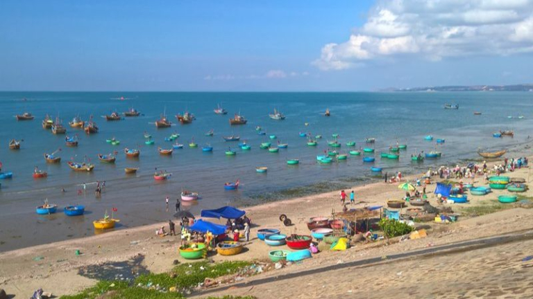 Ca Na to Phan Rang by Motorbike