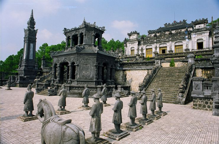 Complex of Hue Monuments