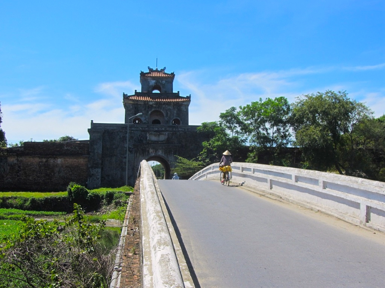 Hai Van Pass Motorbike Tour