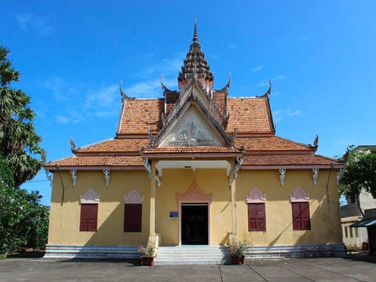 Khmer Temple-Hopping Motorbike Loop in Tra Vinh