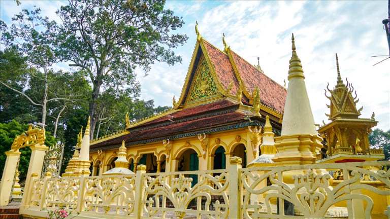 Khmer Temple-Hopping Motorbike Loop in Tra Vinh