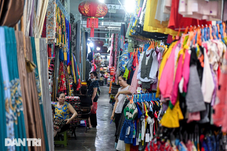 Markets in Hanoi