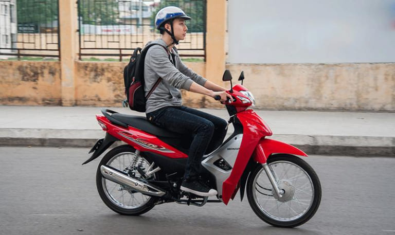 Safe Motorcycle Braking Techniques