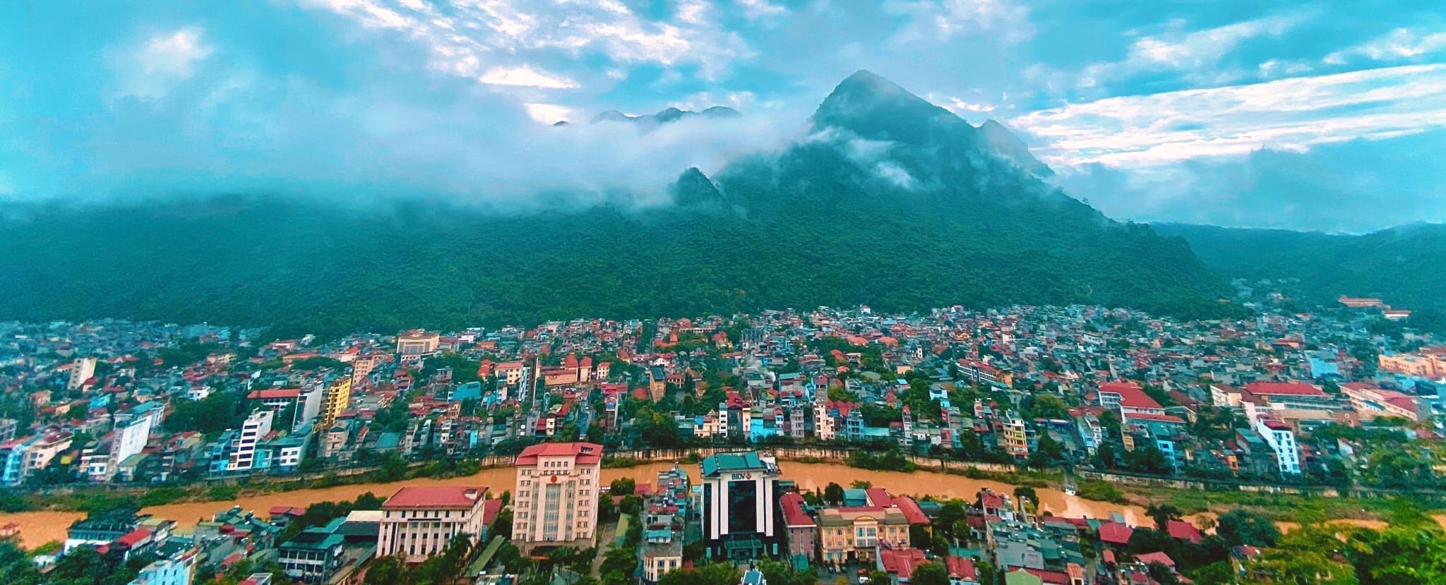 How to Plan and Prepare for a Motorbike Tour in Ha Giang