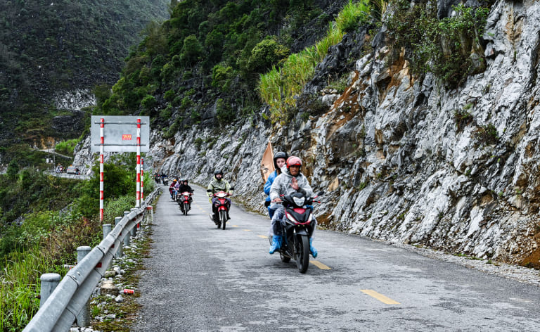 Tips for Riding Downhill on a Scooter