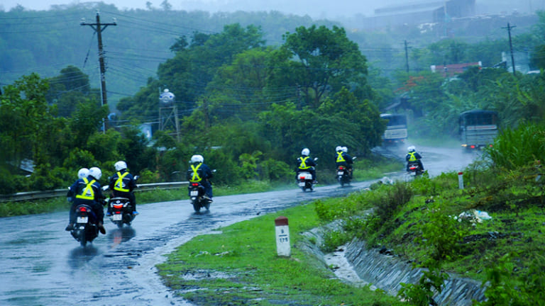 Tips for Riding Downhill on a Scooter