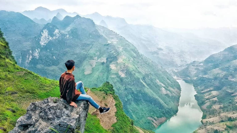 Tips for Solo Travelers and Group Tours on Alternative Routes in Ha Giang