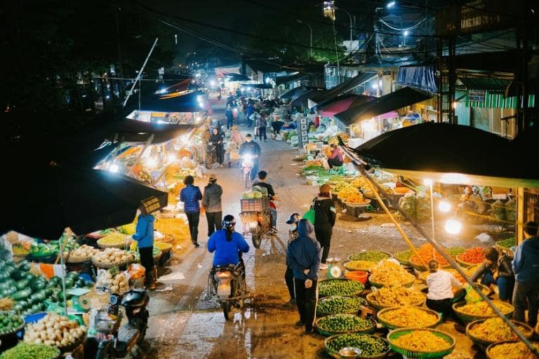 Markets in Hanoi such as Dong Xuan Market are bustling hubs where you can shop for local goods and souvenirs.