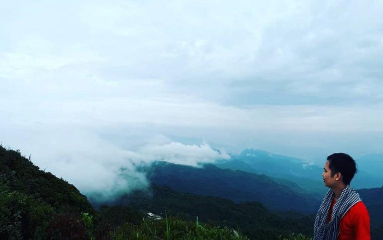 Chieu Lau Thi is home to many rare species of flora and fauna, as well as ancient trees covered in lush green moss.