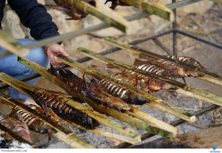 Grilled Stream Fish is made from fresh, naturally caught fish from streams and rivers.