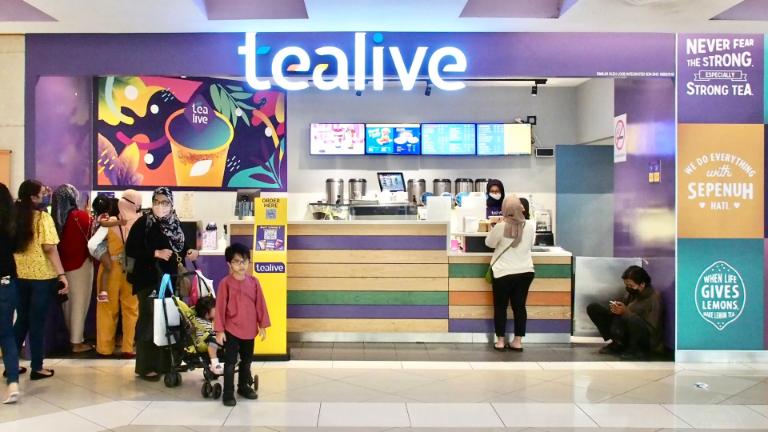 Tealive Milk Tea Stall serves refreshing, flavorful milk tea with toppings