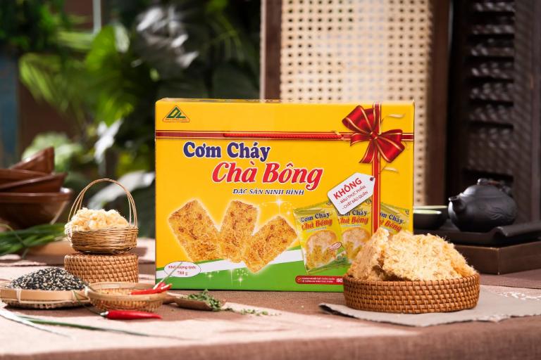 From a family business in 2009 to a joint-stock firm in 2011, Dai Long Crispy Rice has grown steadily.