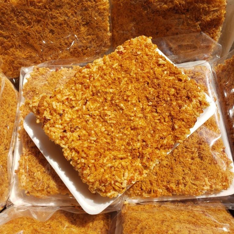 Crispy rice is made from plain steamed rice, fried to perfection, and seasoned with salt or spices.