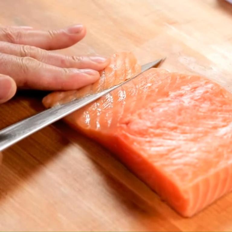 Preparing Salmon Hotpot requires just under an hour, offering fresh flavors with minimal wait.