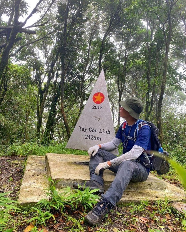 Embark on an unforgettable trekking adventure at Tay Con Linh Peak, where stunning views await!