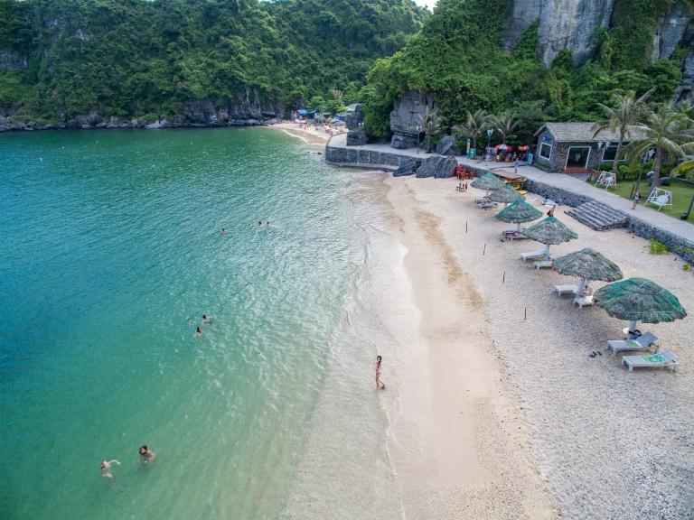 Cat Ba Island is recognized by UNESCO for its rich biodiversity and outstanding natural beauty.