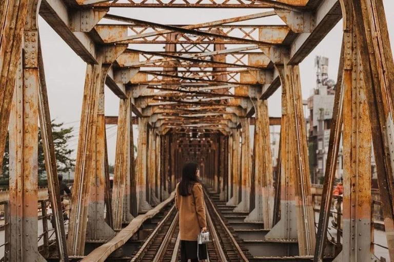 Long Bien Bridge, a symbol of resilience, offers stunning views and rich history in Hanoi.