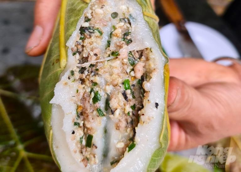 Ant Egg Cake in Cao Bang