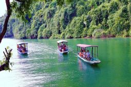 Ban Gioc Waterfall - Ba Be Lake Tour