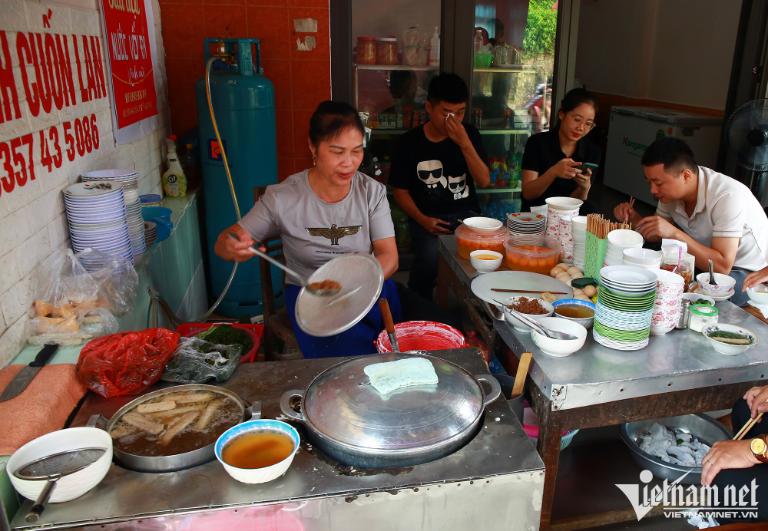 Cao Bang Steamed Rice Rolls