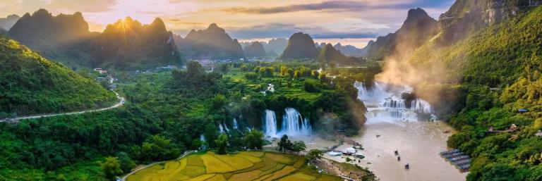 Cao Bang Travel