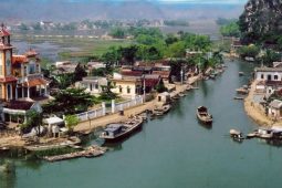 Kenh Ga Floating Village