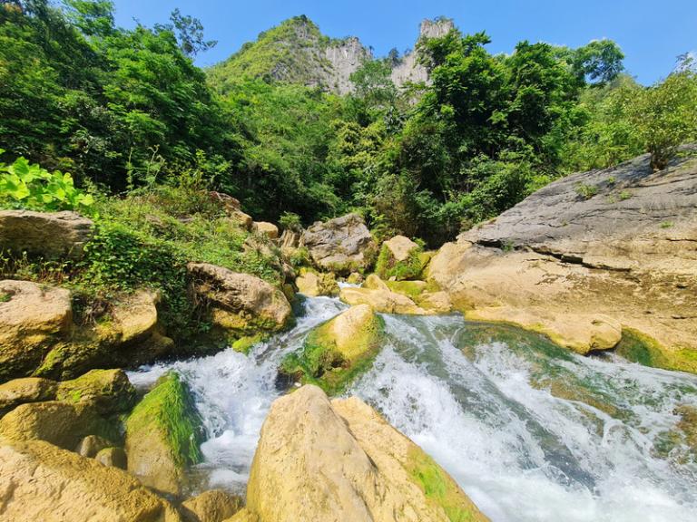 Nam Tra Waterfall