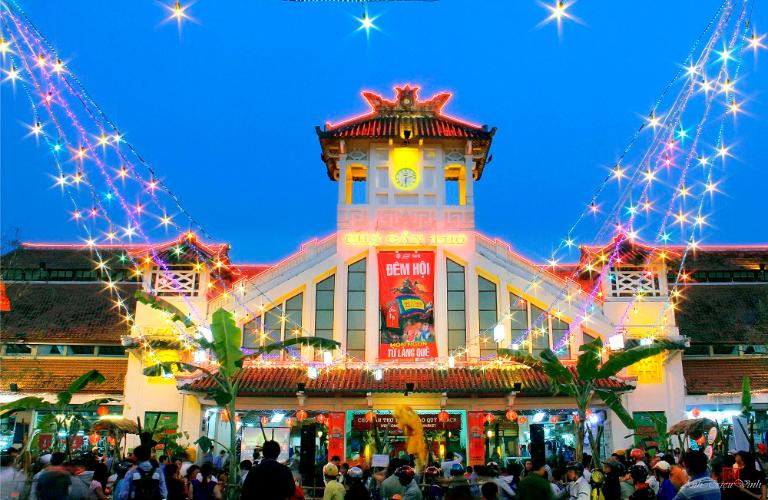 Night Markets in Vietnam